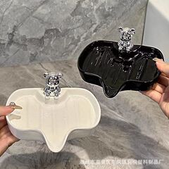 軽くて豪華な熊の石鹸の箱の石鹸の棚は穴を開けないで水が溜まっていません。