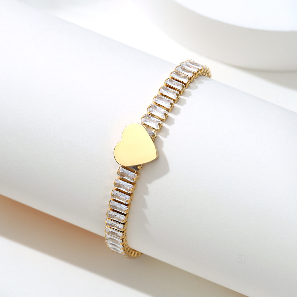 Holiday, Party Occasion Simple Style Shiny Heart Shape Titanium Steel Bracelets In Bulk