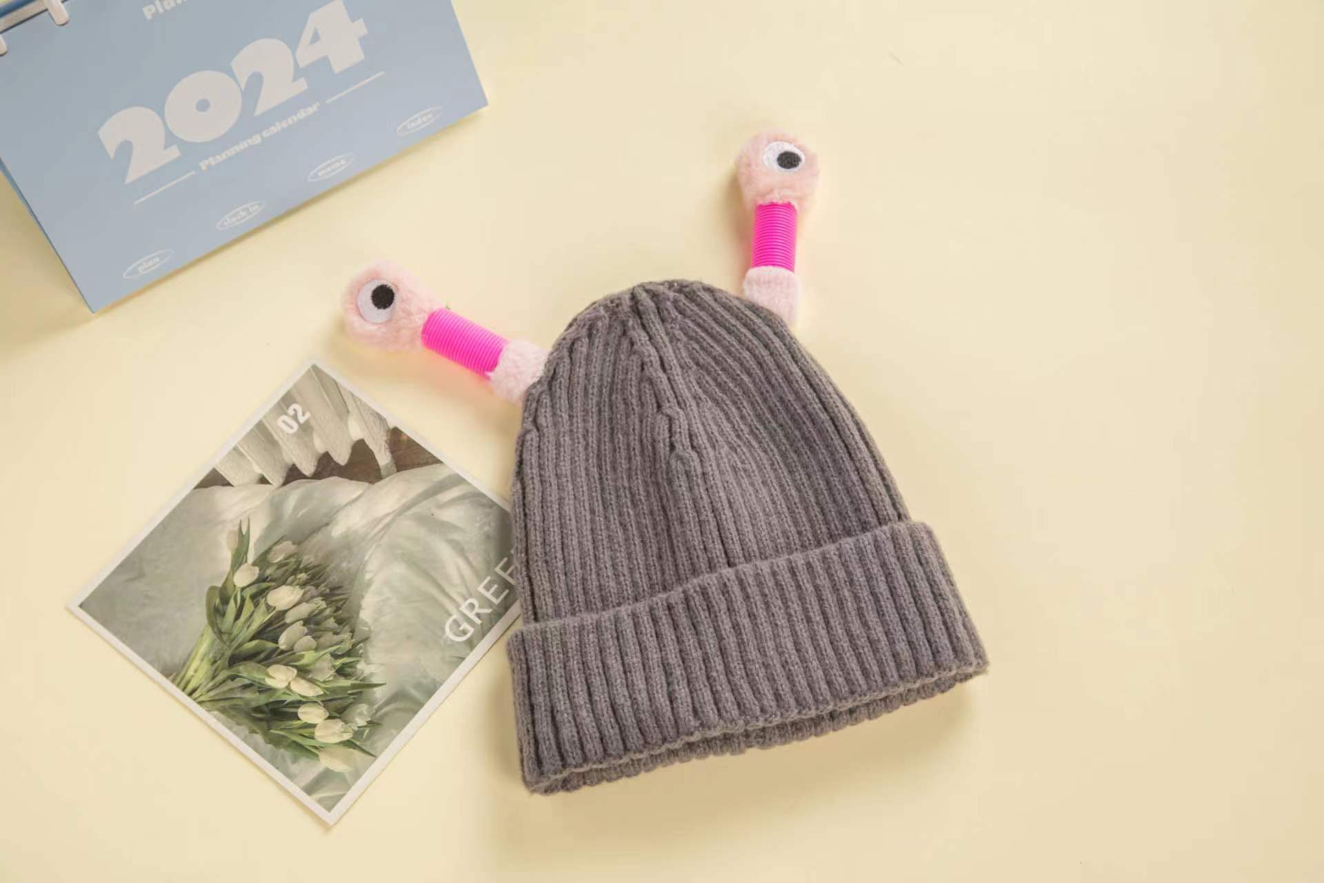 Tentáculo de dibujos animados luminoso pequeño monstruo sombrero de lana hembra Otoño e Invierno divertido padre-hijo cálido sombrero de punto