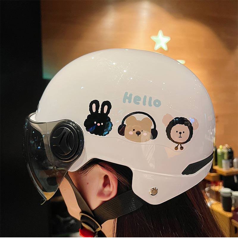 Cute Cartoon-Style Motorcycle Helmet for Women, New National Standard 3C Certified, Simple Design, Sun Protection