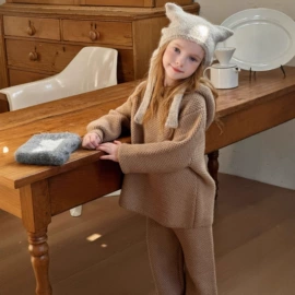 童裤;童连衣裙;童套装