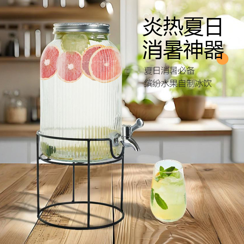 蛇口付きガラスビール樽、バーテンダー樽、ワインボトル、自家製飲料、フルーツティー樽、ジュース缶容器、コーラ樽|undefined