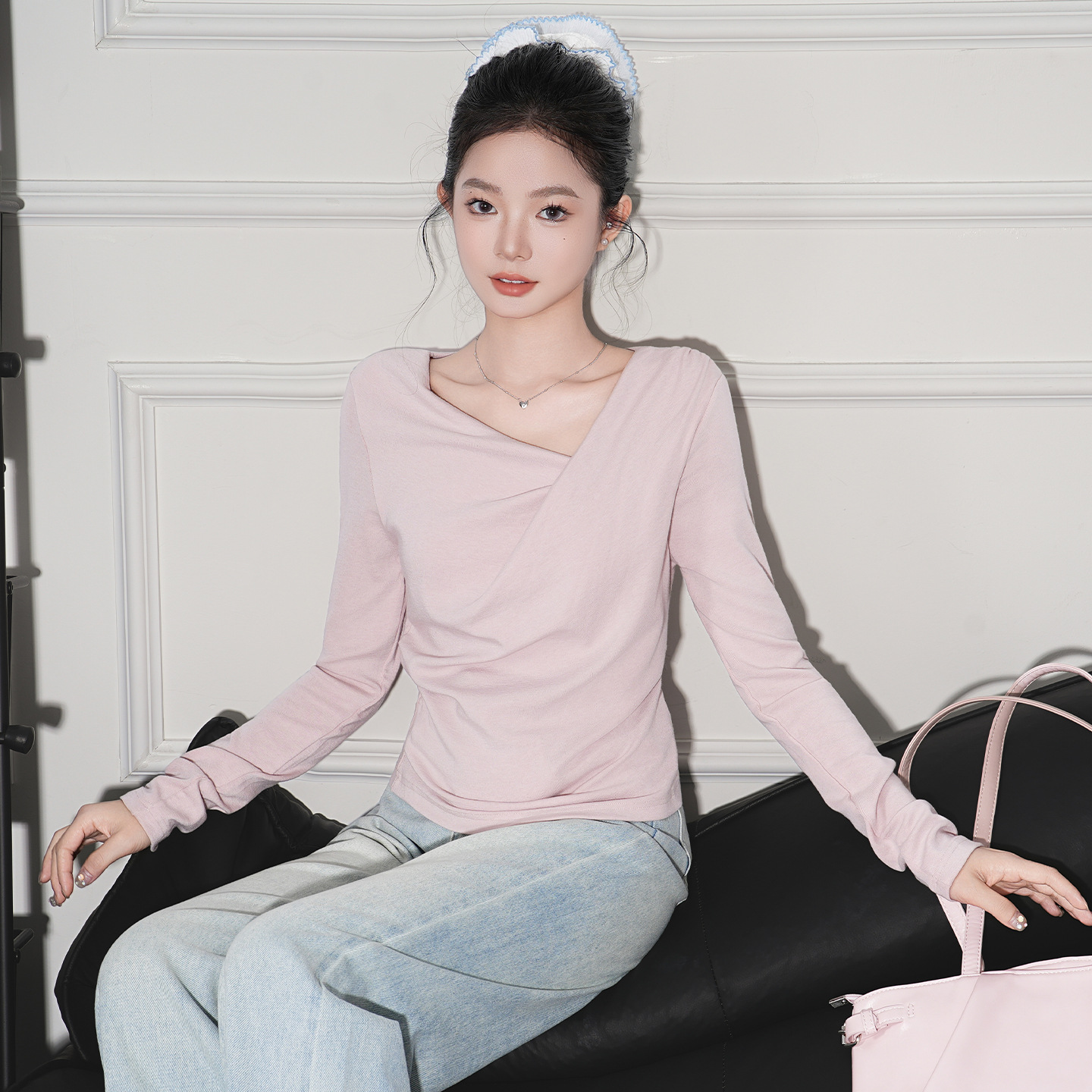 Jiyou Swing Collar Asymmetrical Shoulder Base Shirt T-Shirt for Women, Autumn/Winter Pure Desire Slim Unique Chic Design Top