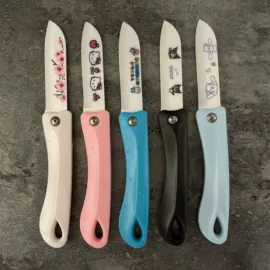 陶瓷厨用刀;刨子、削皮器;家用剪刀