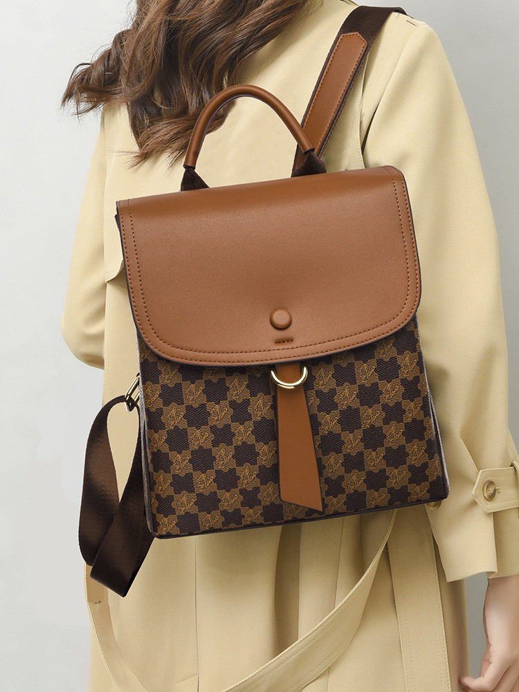 Backpack 2025 New Women's Light Luxury Large Capacity Soft Leather Travel Backpack Casual Fashion Travel Burden-Reducing Women's Bag