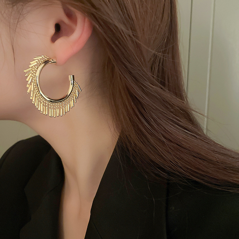 Copper Material C Shape Pattern 1 Pair Retro Exaggerated C Shape Plating Copper 18k Gold Plated Ear Studs