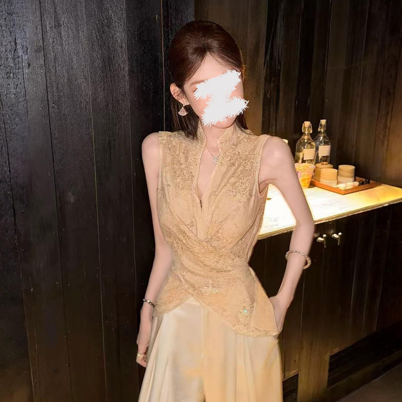 New Chinese-Style High-End Lace Sexy Design Shirt for Women, Summer 2026 New Sleeveless Hollow-Out Top P0549