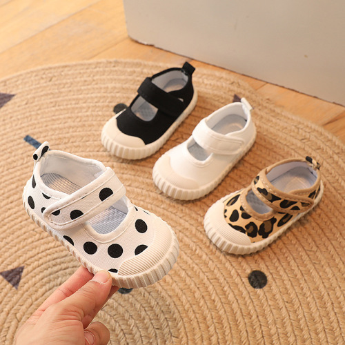Solid Soft Sole Non-Slip Baby Shoes for Boys and Girls Canvas Shoes Square Mouth Kindergarten Lightweight Open Mouth White Shoes Spring and Autumn Items
