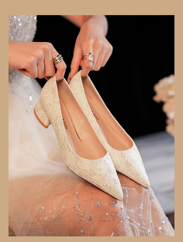 3333G Scarpe da donna con tacco basso, in raso, a punta, rosse, comode ed eleganti, per damigelle d'onore e feste_voghion.com