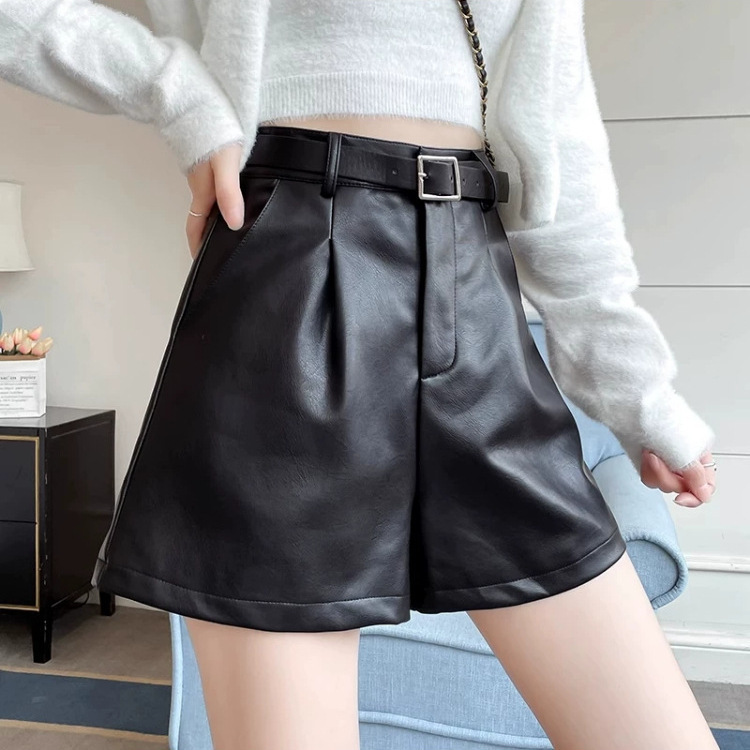 Women's leather shorts 2026 new spring, autumn, and winter high-waisted plus-size bootcut black versatile A-line wide-leg PU leather pants Women's leather shorts 2026 new spring, autumn, and winter high-waisted plus-size bootcut black versatile A-line wide-leg PU leather pants
