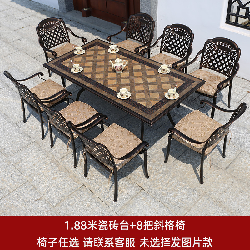 Mesa de azulejos de 1,88 M + 8 sillas diagonales