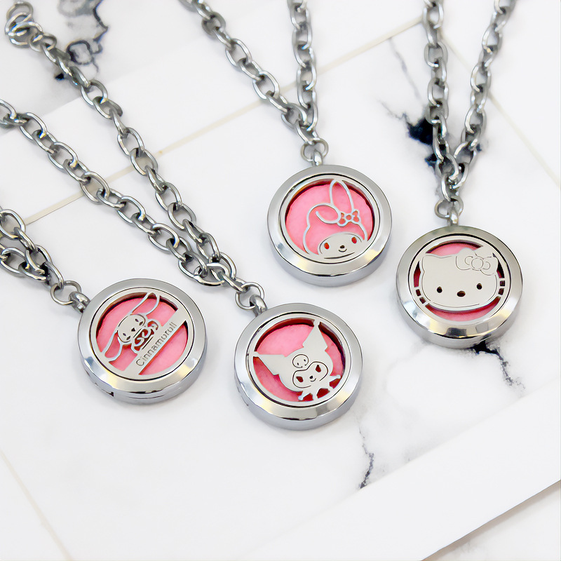 Personnage De Dessin Animé De Mode Mignon En Acier Titane Évider Pendentif Collier display picture 1