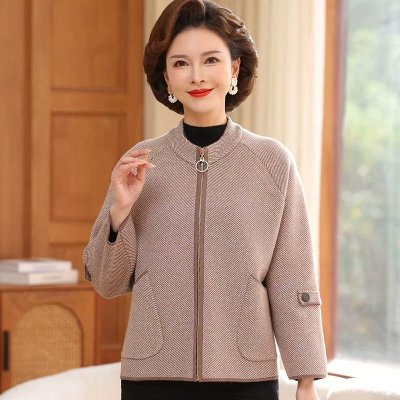 Весеннее пальто мамы Иностранный кардиган Короткий 40 лет 50 лет среднего и пожилого возраста женский весенний и осенний свободный дикий блузок на молнии
