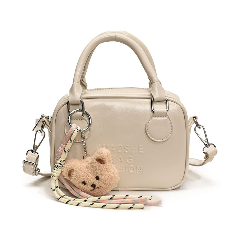 Tendencia nicho bolso de bolos de mano para mujeres 2025 nuevo estilo extranjero bolso de hombro universal bolso de moda de alta calidad