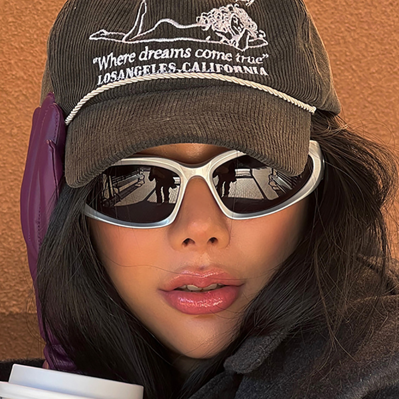 35g Weight Full Frame Glasses Structure Sunglasses Classification PC, UV400 Protection Lens Material Oval Frame Glasses Style Travel Occasion Solid Color Pattern Unisex Gender INS Style Style Grey, Black Color INS Style Solid Color PC UV400 Protection Oval Frame Full Frame Women's Sunglasses 1