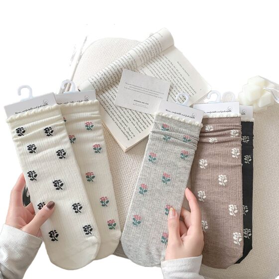 Girl sense UP! Cute Little Rose Girl Middle Tube South Korea Dongdaemun Socks Sweet Auricularia Lace Girl Cotton