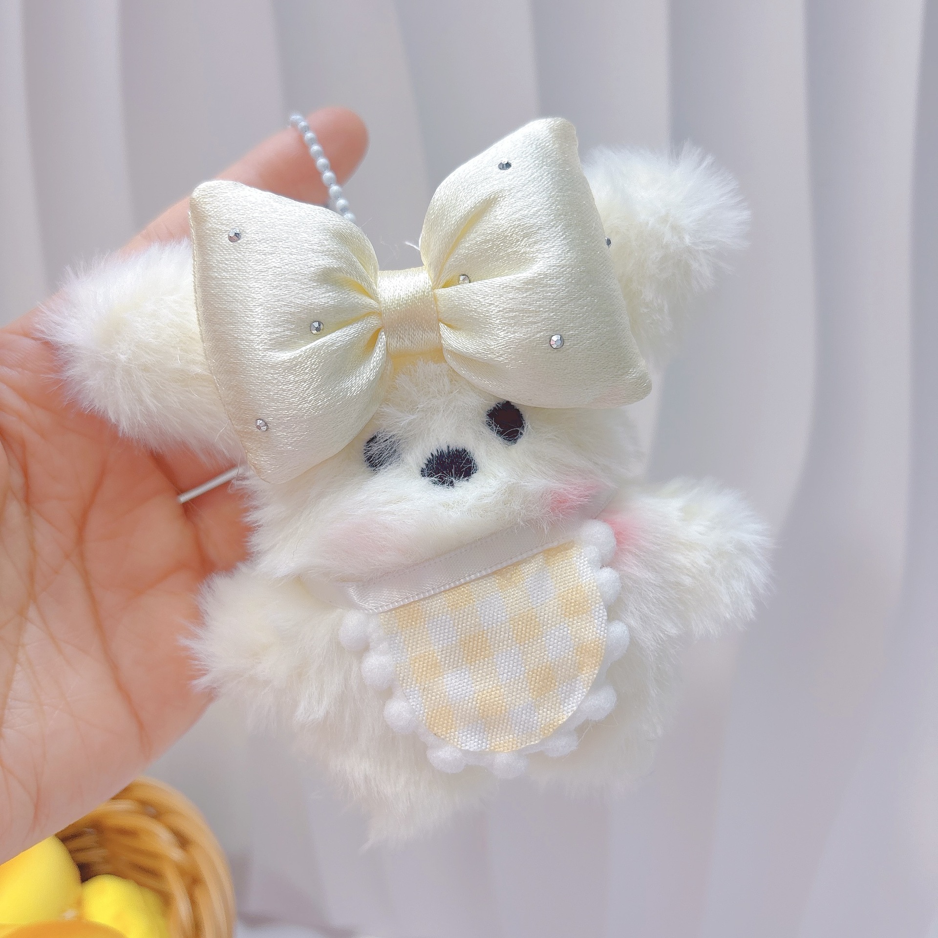 노란색 플라잉 래빗