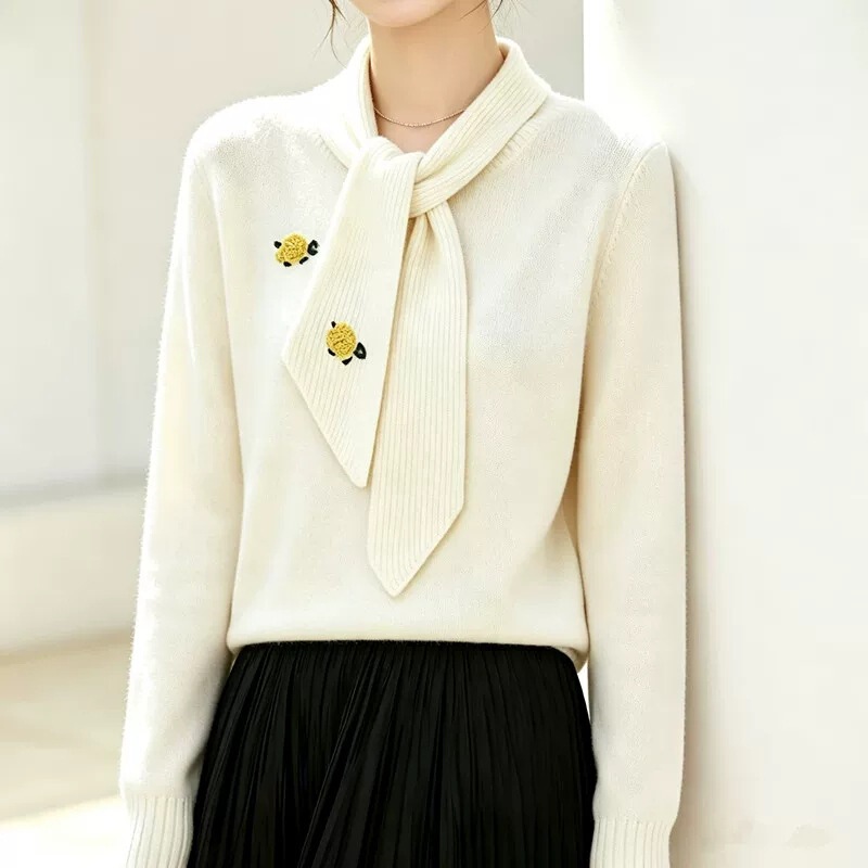 Scarf collar, embroidered knit sweater, women's autumn/winter new collection, light luxury style, elegant and versatile, age-reducing knit top Scarf collar, embroidered knit sweater, women's autumn/winter new collection, light luxury style, elegant and versatile, age-reducing knit top