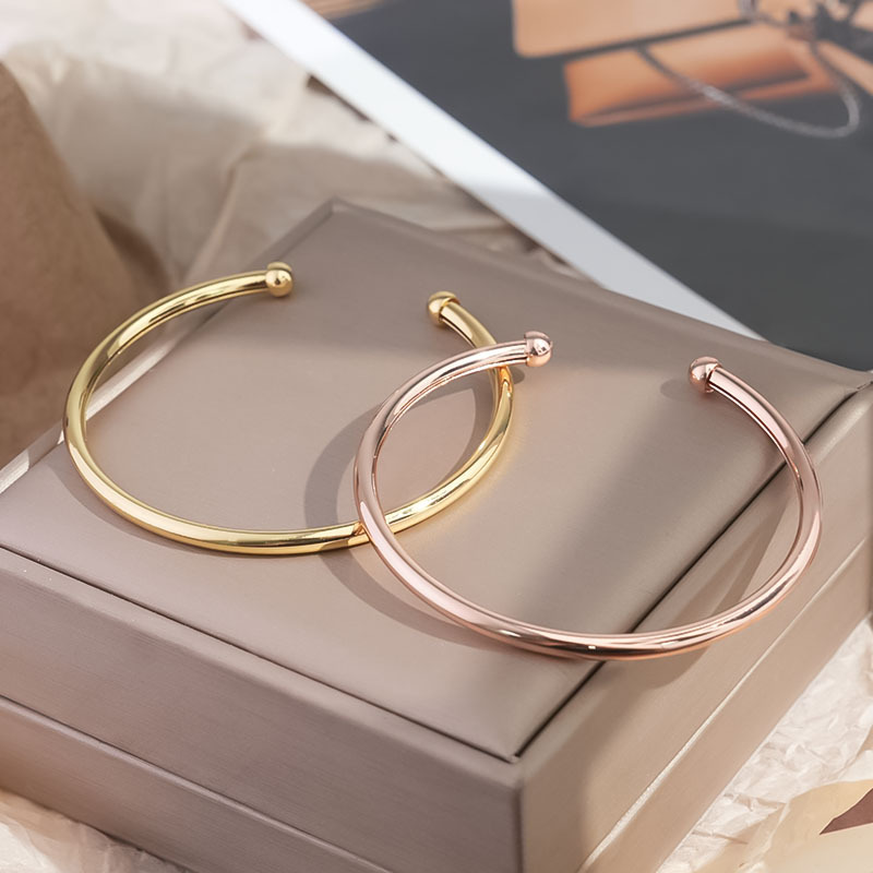 Brazalete Abierto Flexible de Cobre Chapado en Oro Real, Estilo Europeo y Americano, Simple, Ajustable, Deformable y Retorcido.