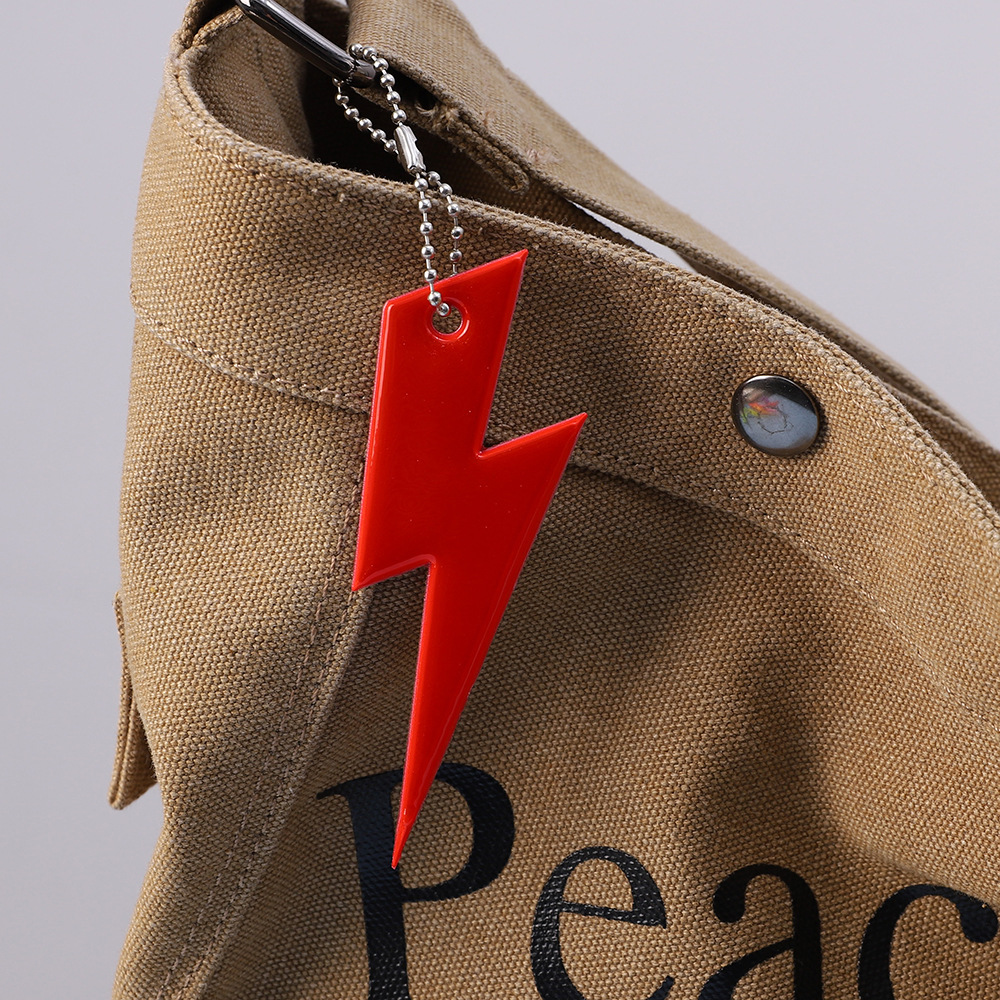 PVC reflectante colgante rayo gráfico llavero reflectante de doble cara PVC etiqueta reflectante fabricante en stock