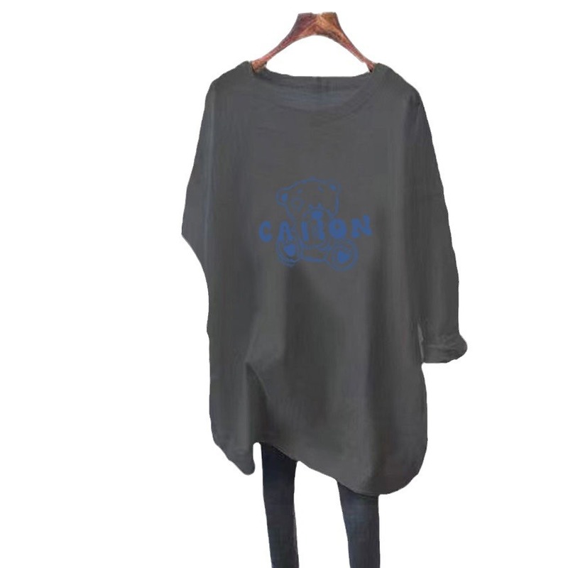 授乳中の上着の外に秋服の授乳服を着て、春と秋の長袖のtシャツに出かけます。|undefined