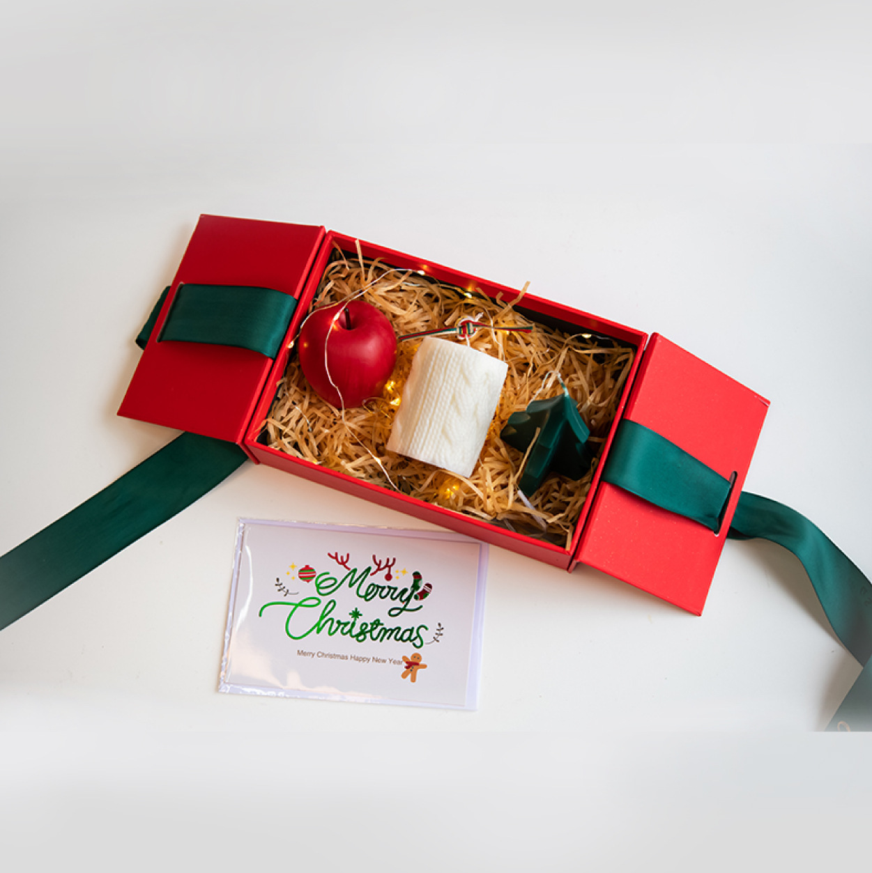 Vela de Navidad vela de aromaterapia hecha a mano rojo verde blanco manzana árbol de Navidad columna de lana de tres piezas caja de regalo traje de cera mixta