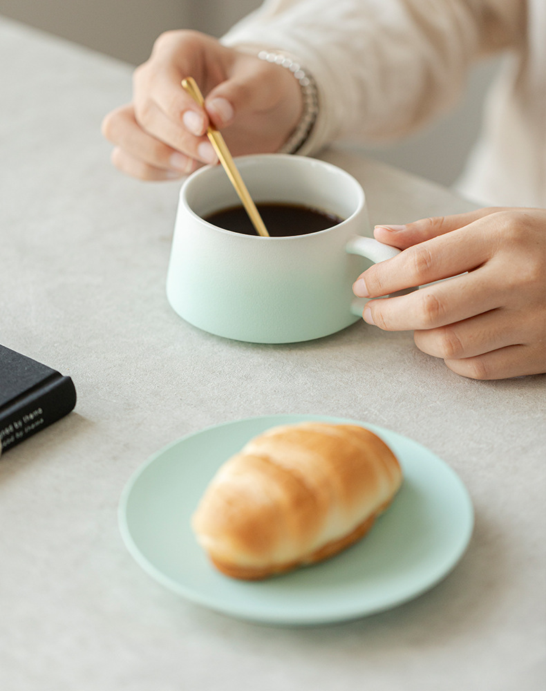 Modern Minimalist Ceramic Coffee Cup And Saucer Set_voghion.com