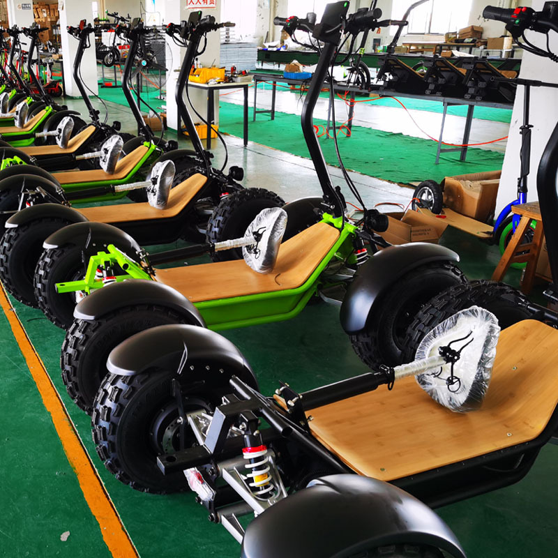 scooter todoterreno de 4 ruedasjpg