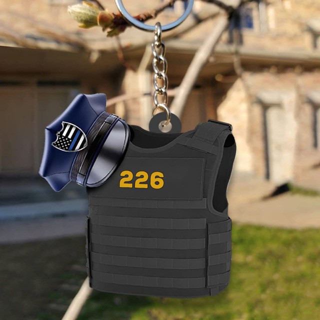 Nuevos productos transfronterizos policía regalo llavero decoración acrílico plano para hombres y mujeres mochila colgante creativo llavero