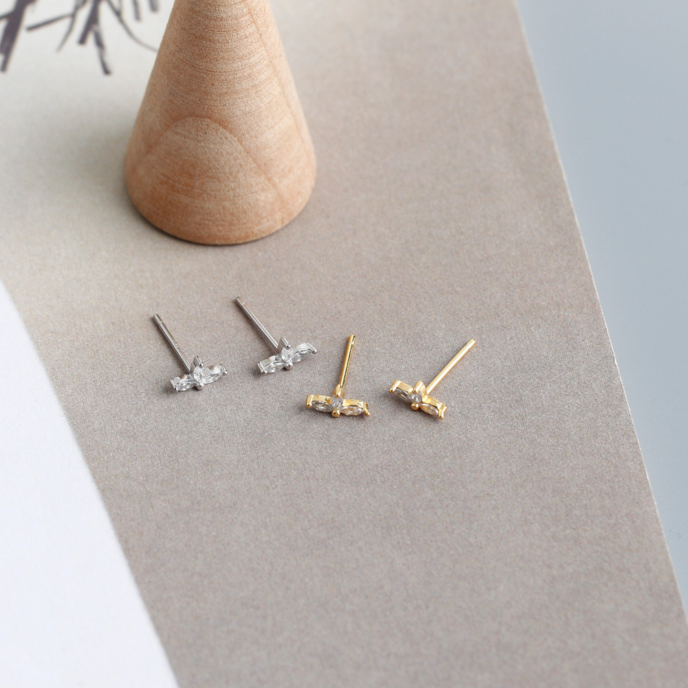 Fashion Geometric Sterling Silver Inlay Zircon Ear Studs 1 Pair