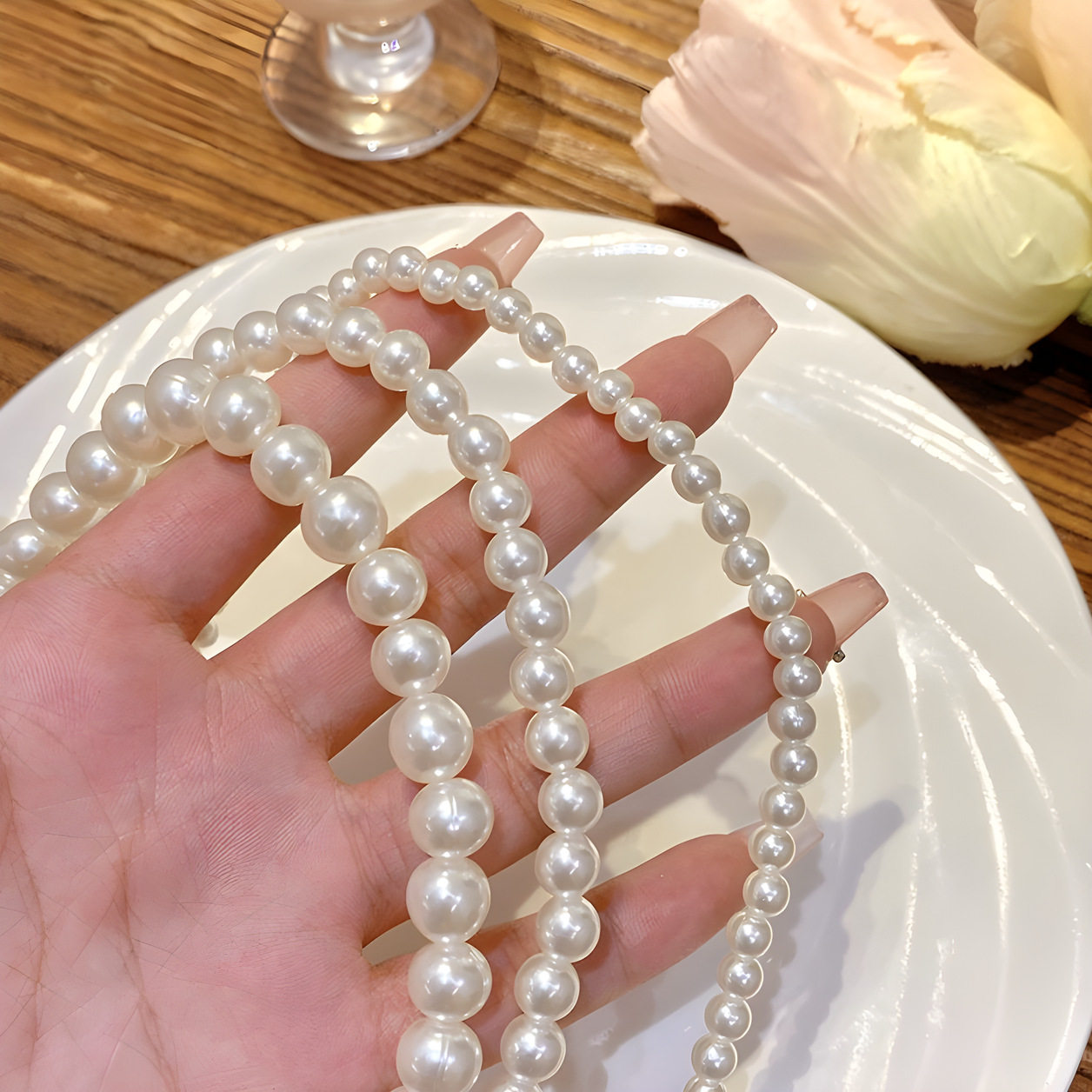 French Luxury Faux Pearl Necklace for Women ins High-End Elegant Versatile Collarbone Chain Trendy Neck Chain