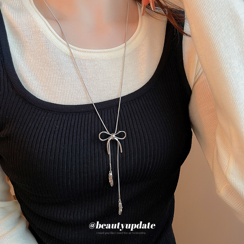 Zapatos de ballet con lazo coreano, collar colgante, cadena de suéter de diseño de moda de todo fósforo para mujer, joyería simple de alta gama