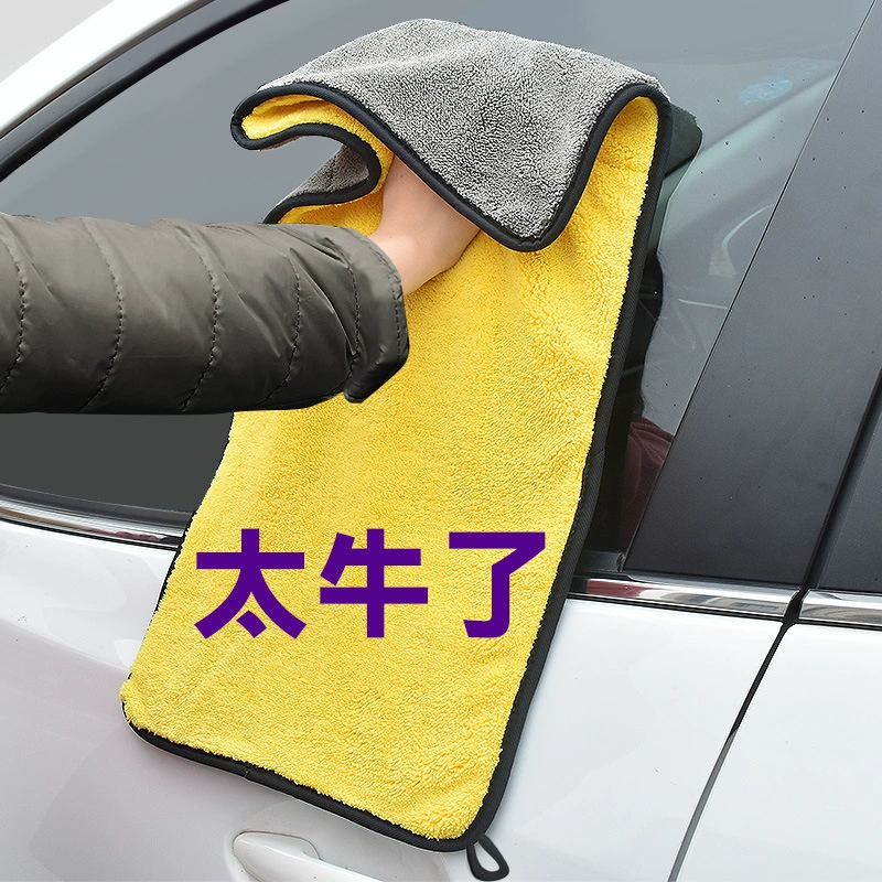 Чистка салфетки без деформации впитывает воду и утолщает без следов.