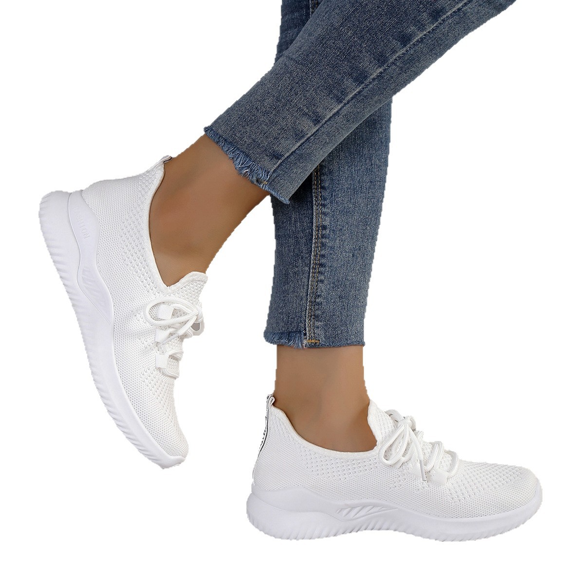 Pequeños zapatos blancos para mujeres 2025 primavera y verano nuevo casual versátil malla hueco zapatos de deporte transpirables no cansados zapatos de correr