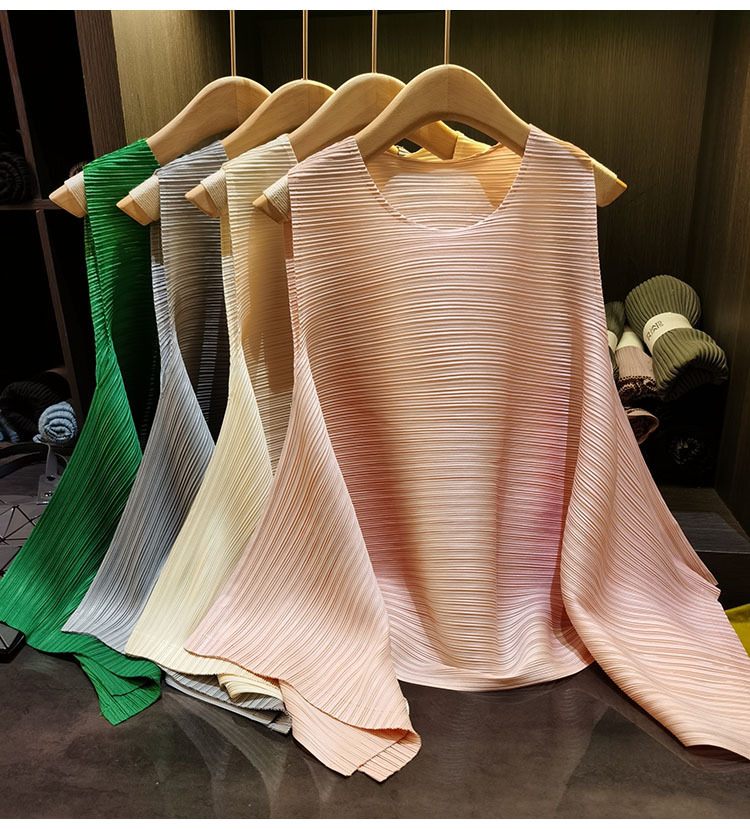 Áo thun nữ cổ tròn tay không phối nếp gấp không đối xứng chất liệu mỏng nhẹ tôn dáng — màu đen, màu hồng, màu trắng, xanh lá cây chi tiết 6