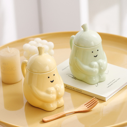 Super cute huggable pear ceramic mug with lid, cute water cup, creative couple pairing cup, funny birthday gift cup