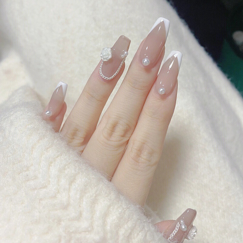 2026 New Wedding Photos Camellia Wearable Nails Bridal Wedding Manicure Pure Handmade High-End Wedding Nails