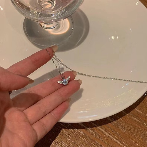 Fresh Summer Angel Crown Necklace for Women, Light Luxury Sweet and Bitter Beauty Choker with Unique Design, Elegance Clavicle Chain