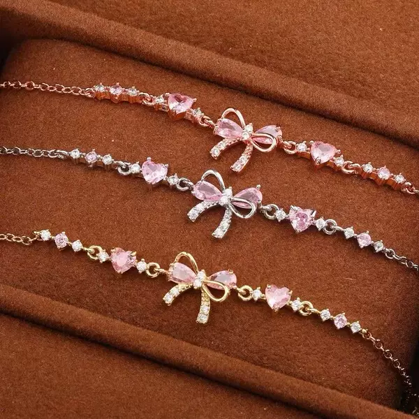 Korean and Japanese Style Fresh Bowknot Bracelet for Women, Light Luxury Niche Design, Versatile New Hand Jewelry, Gift for Girlfriend