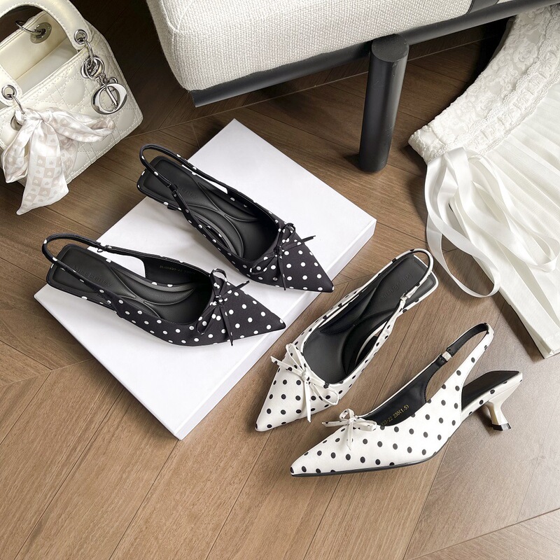 2026 French-Style Polka Dot Pointed-Toe Backless Women's Shoes with Thin Heels and Closed-Toe Sandals, Trendy 2026 New Summer Hot Item