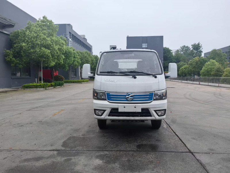 Dongfeng pure electric self-loading garbage truck, 4-cubic-meter trash bin, leak-proof garbage collection and disposal vehicle