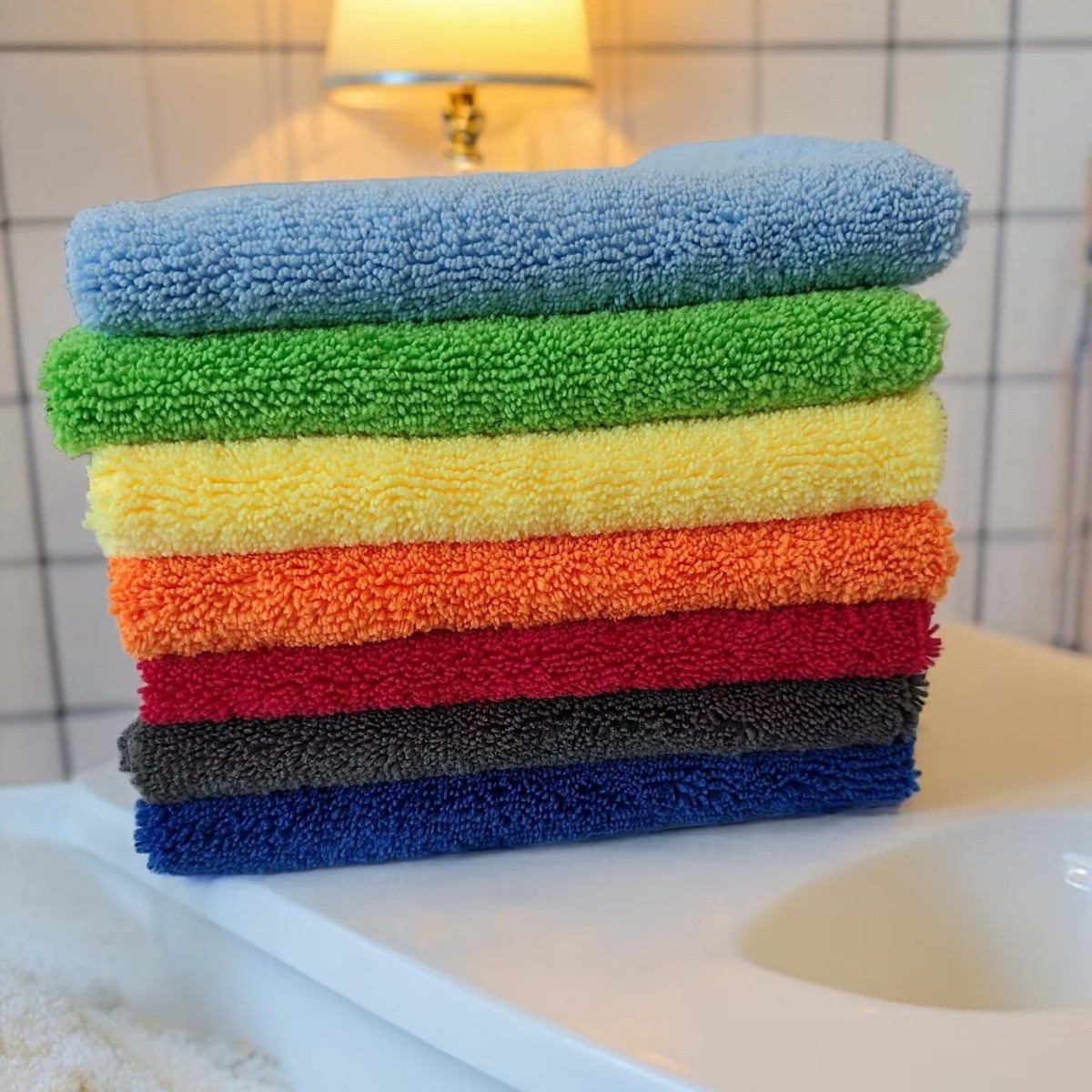 400 gramos 80 / 20 poliéster brocado corte de borde 5 veces el peso propio absorción de agua toalla de limpieza toalla de cera de pulido se puede personalizar