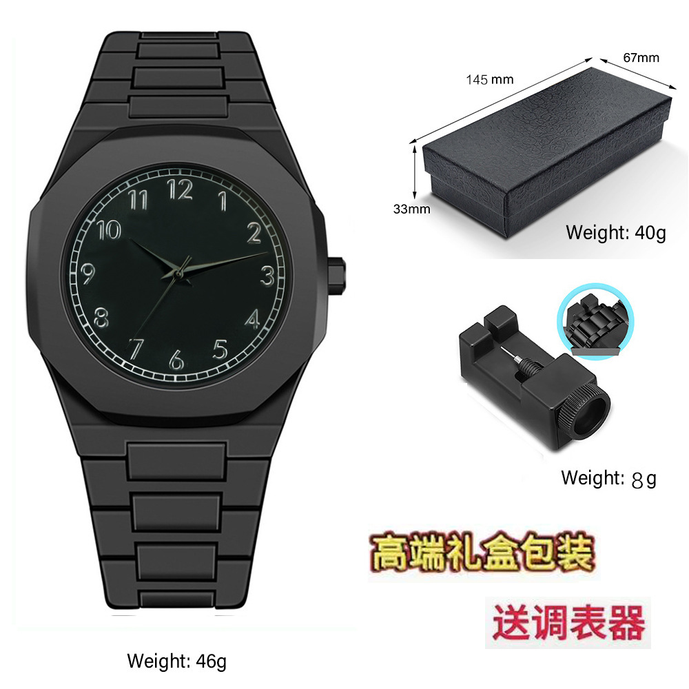 검은색 케이스, 검은색 다이얼, 흰색 베젤, 흰색 숫자