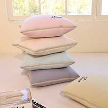 全棉麻感纯色二合一抱枕被两用轻奢简约办公室午睡被出差折叠被子