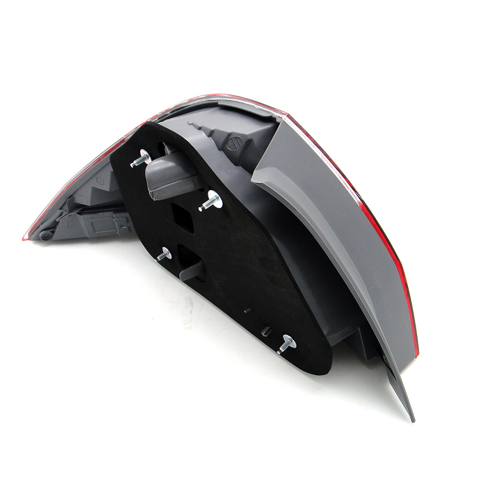 Suitable for 2006-2007 Model 7.5Th Generation Accord Sedan Rear Tail Light Semi-Assembly Brake Light Turn Signal Light