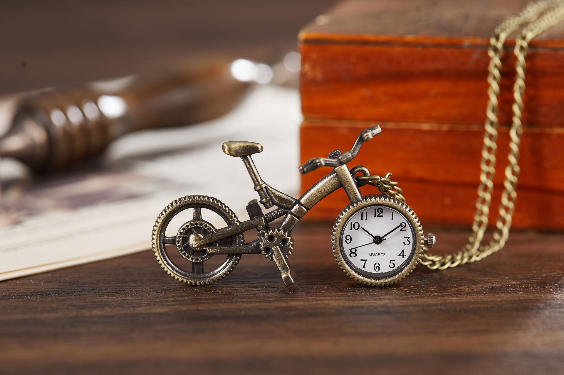 40g Weight Pocket Watch Jewelry Accessory Type Ordinary Glass Mirror Material Alloy Strap Material Pointer+Number Display Type Round Dial Shape Daily, Street Occasion Quartz Movement Guitar, Bicycle, Key Pattern All Seasons Season Unisex Gender Vintage Style Style Vintage Style Guitar Bicycle Key Quartz Pocket Watch Women's Watches 10