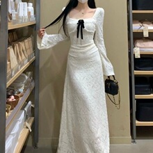 大码女装胖mm秋冬新款法式方领温柔风连衣裙茶歇气质休闲显瘦裙子
