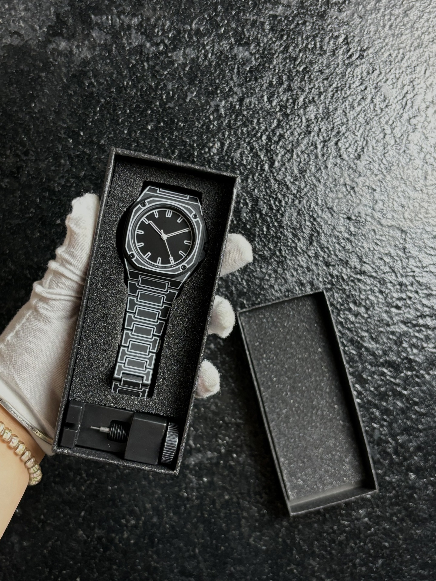 1165-4 domestic movement battery double snap button