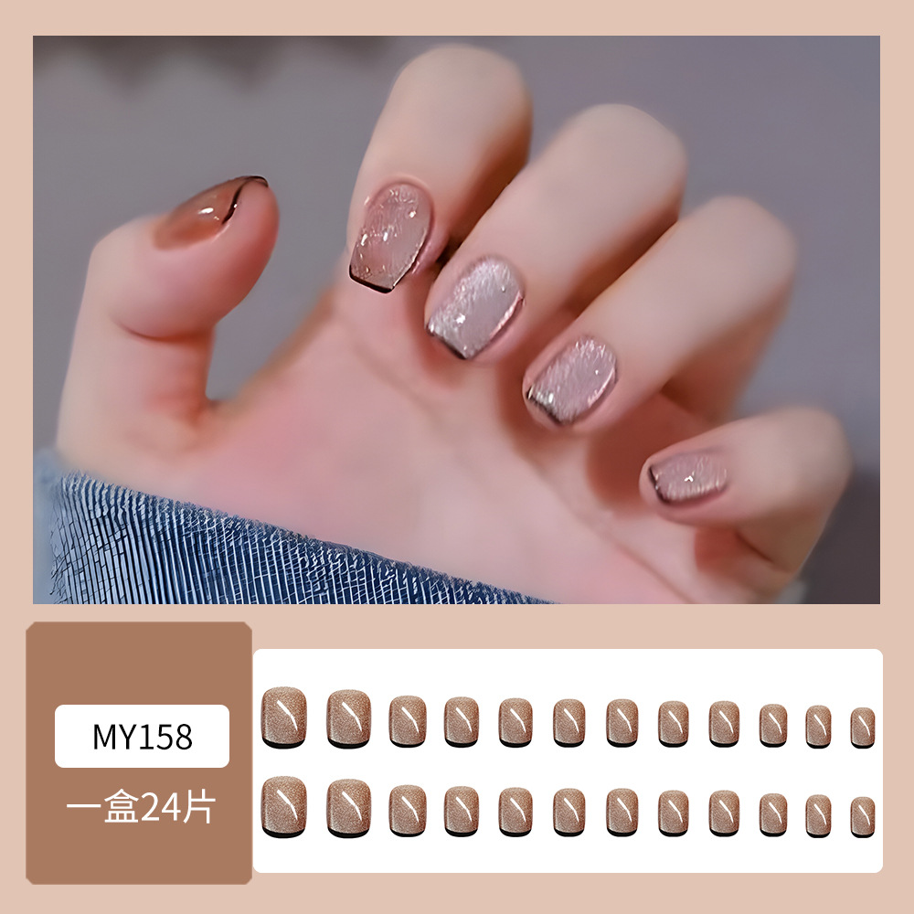 Uñas de desgaste hecho a mano al por mayor Pequeño Libro Rojo TikTok flash plata caliente mariposa pieza de uñas parche de uñas portátil