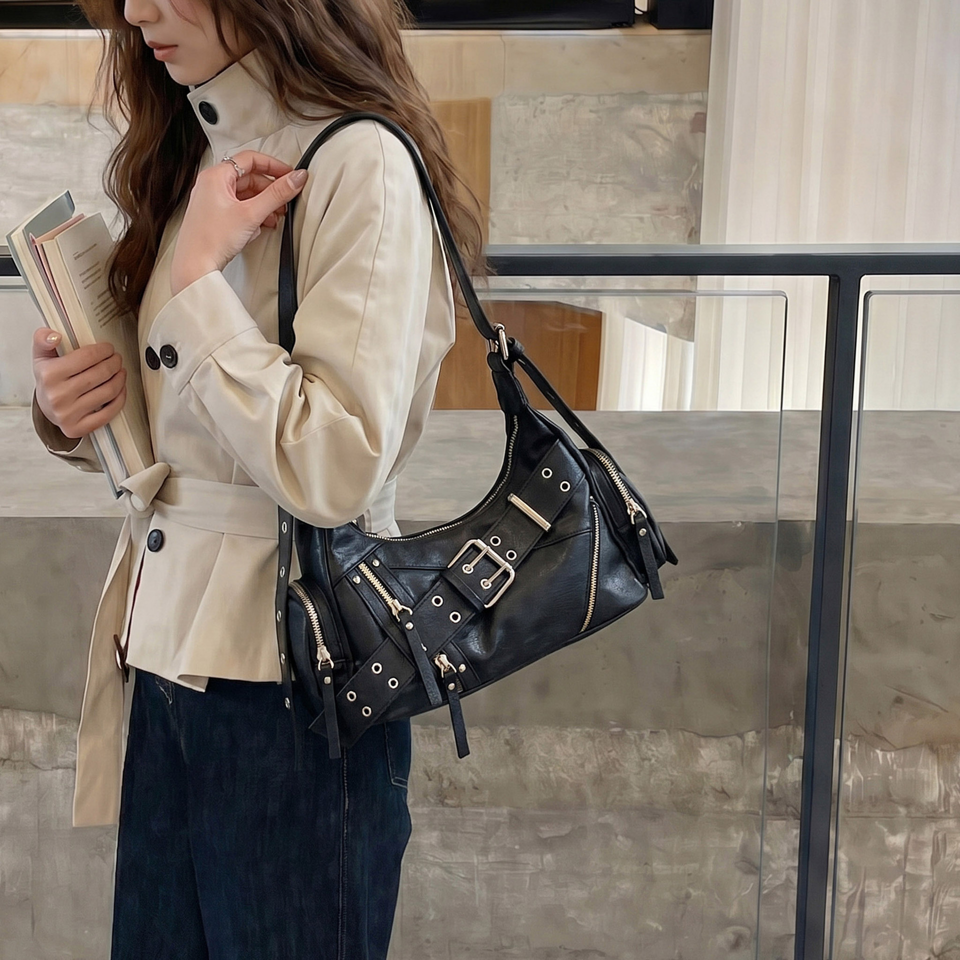 Nicho Zhong texturas bolsos de brazo para mujeres 2026 nuevo día de locomotora de hombro de moda de hombro mochila